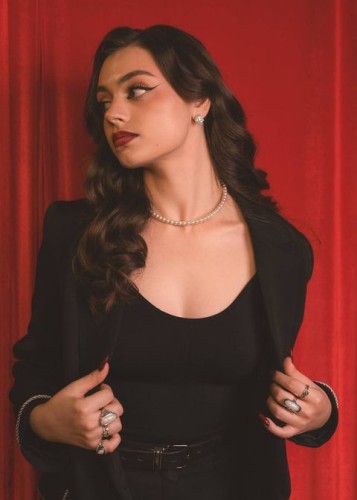 Полли, Г. Черногорск